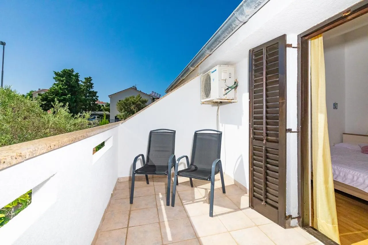 Apartmani Nadia Punat Croatia