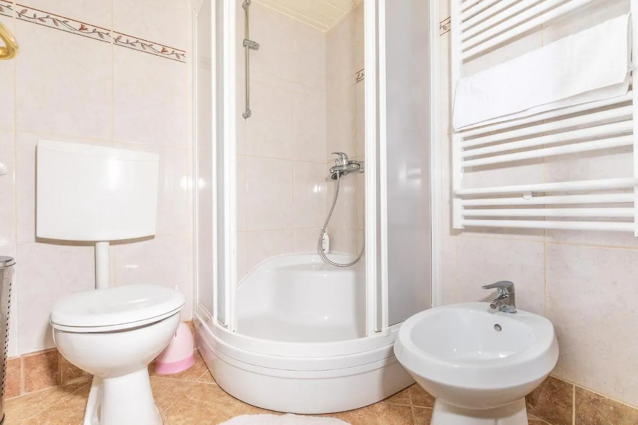 Apartmani Nadia Punat 0*,